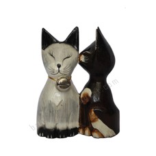 Wooden Cat Couple Kissing Black White 15 cm