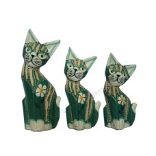 Wooden Cat Green White Flower Set of 3