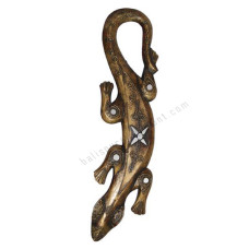 Wooden Gecko Antique Gold Flower Motif 60 cm 
